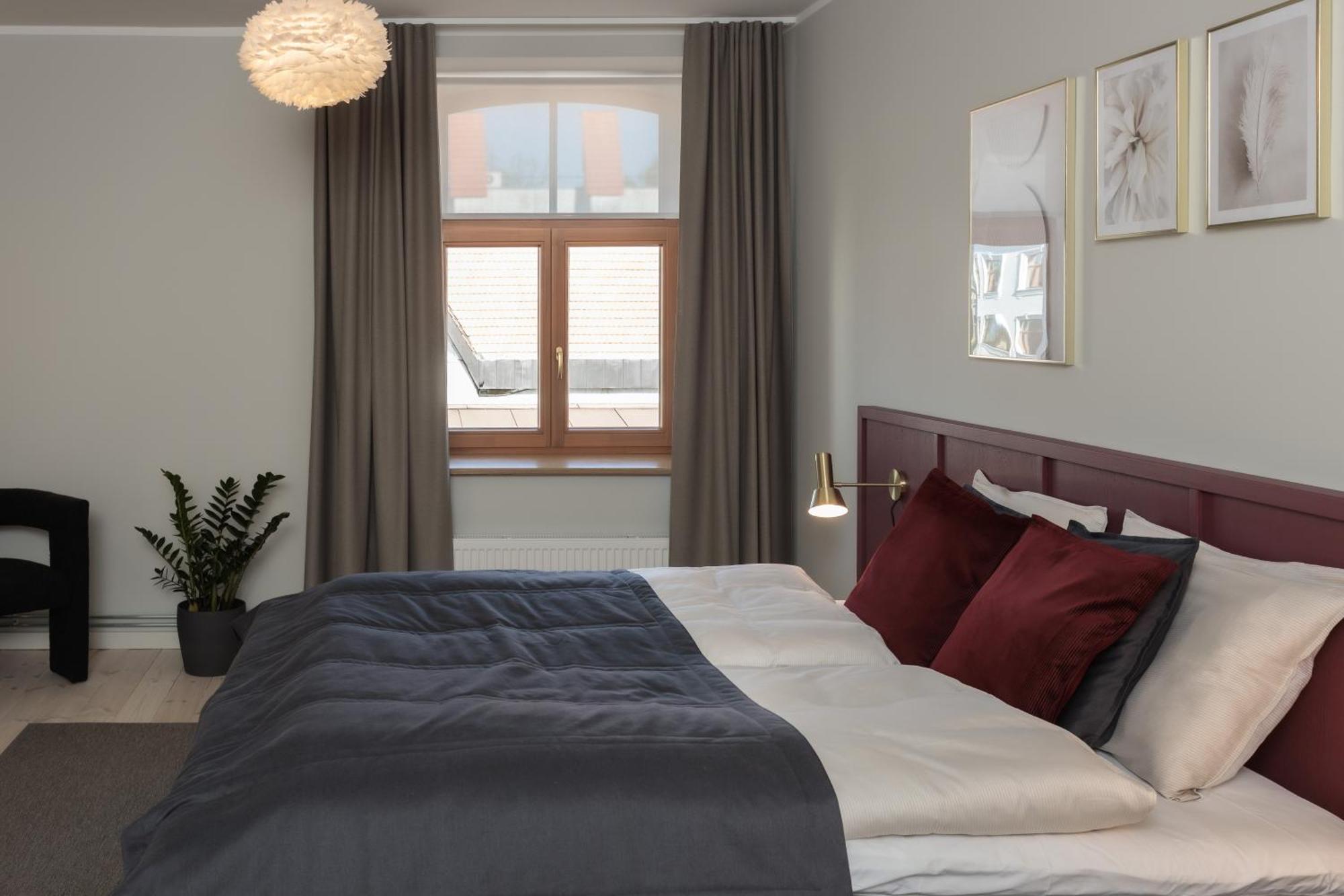 Centra Nams - Center Apartments Cesis Exterior photo